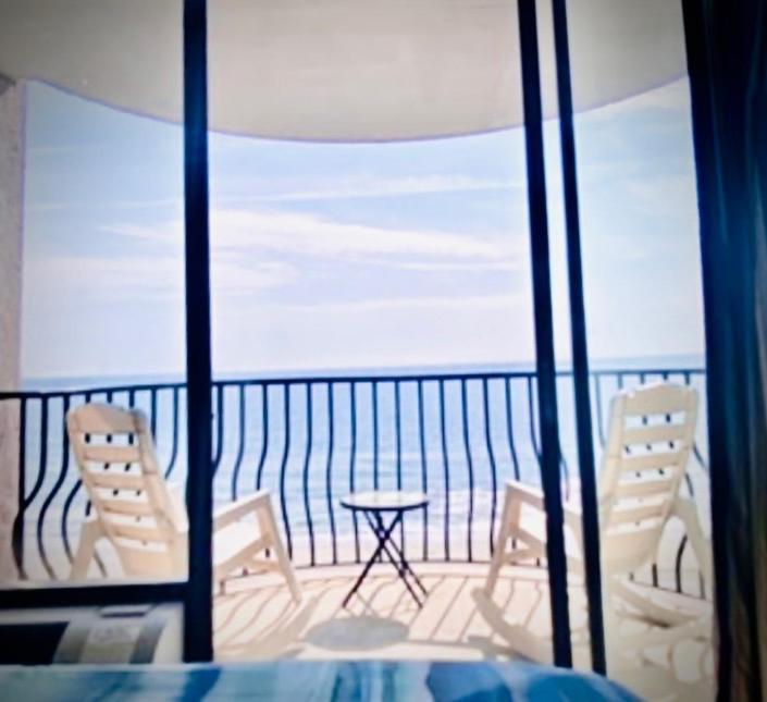 Ocean Front 53 Steps Aparthotel Myrtle Beach Exterior foto